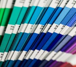 Decora tu hogar con los colores que serán tendencia este 2021